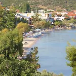 Apartahotel Ammos Glífa